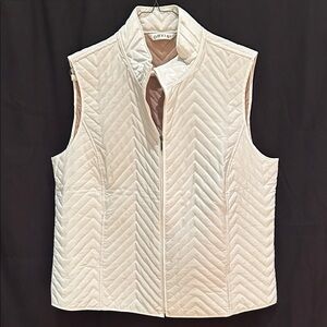 C - Orvis Women's Ivory Quilted Vest